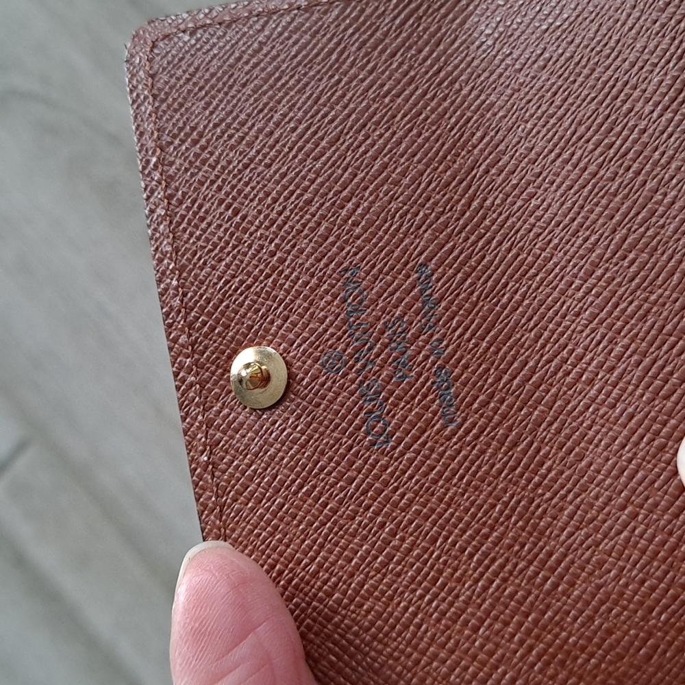 Authentic Louis Vuitton business card holder - Picture 11 of 16